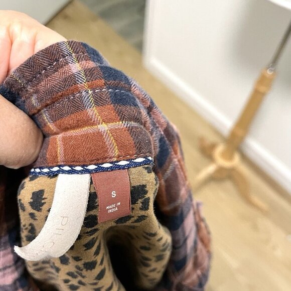 Anthropologie Boxy Distressed Cropped Plaid Button Front Shirt size Small - Picture 8 of 9